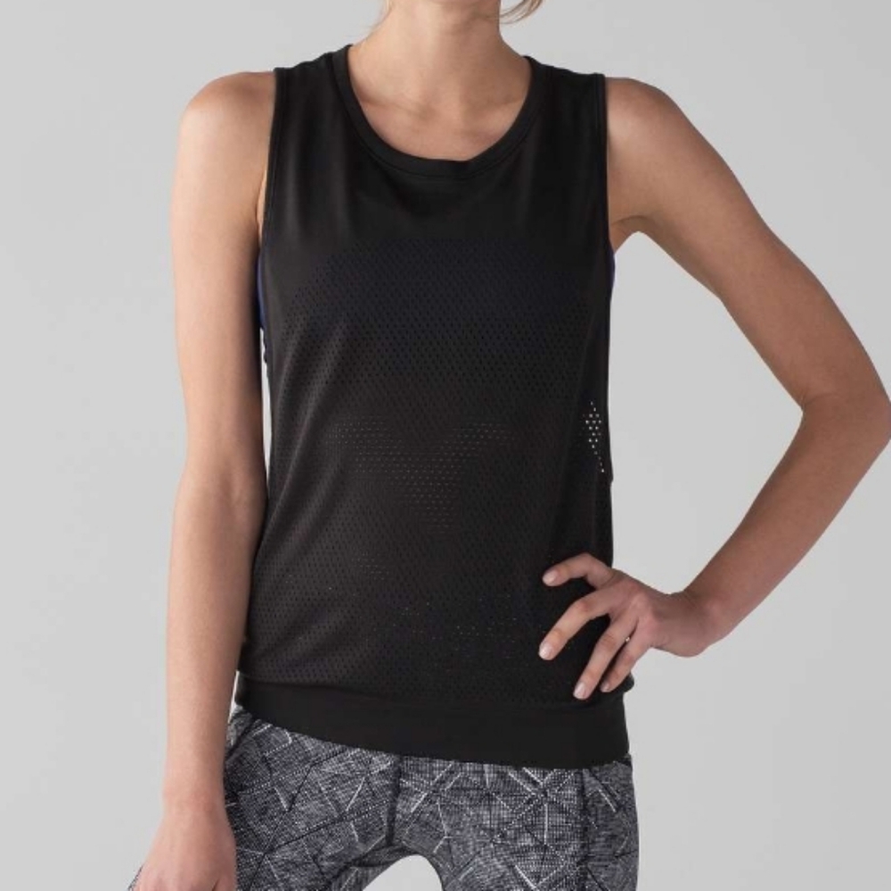 lululemon athletica Black Breeze By Muscle Tank Size 4